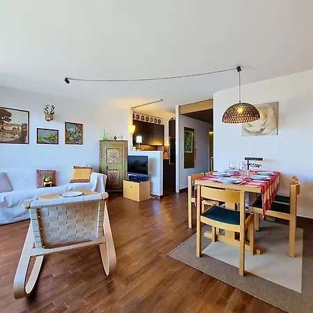 Jeanne D'arc Apt- A-13 By Interhome Apartman